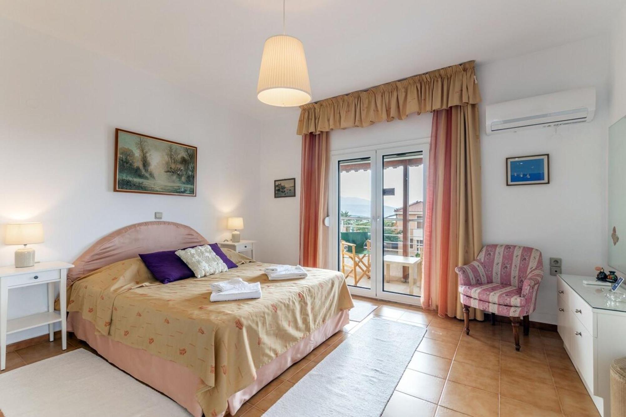 Amazing Villa Chrysanthi With Private Pool In Heraklion Epano Vathia Екстериор снимка
