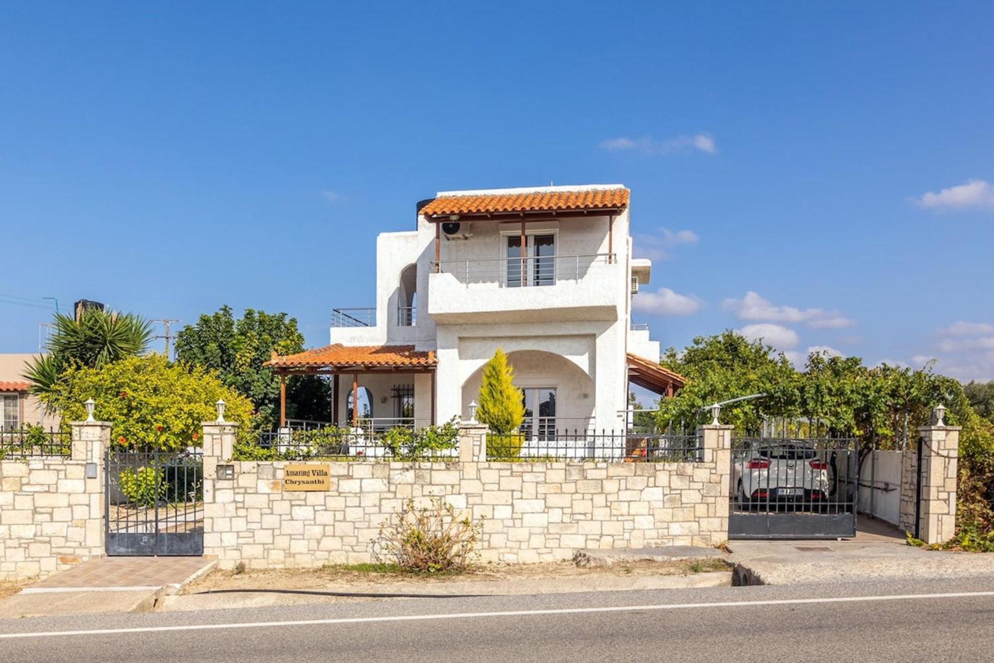 Amazing Villa Chrysanthi With Private Pool In Heraklion Epano Vathia Екстериор снимка