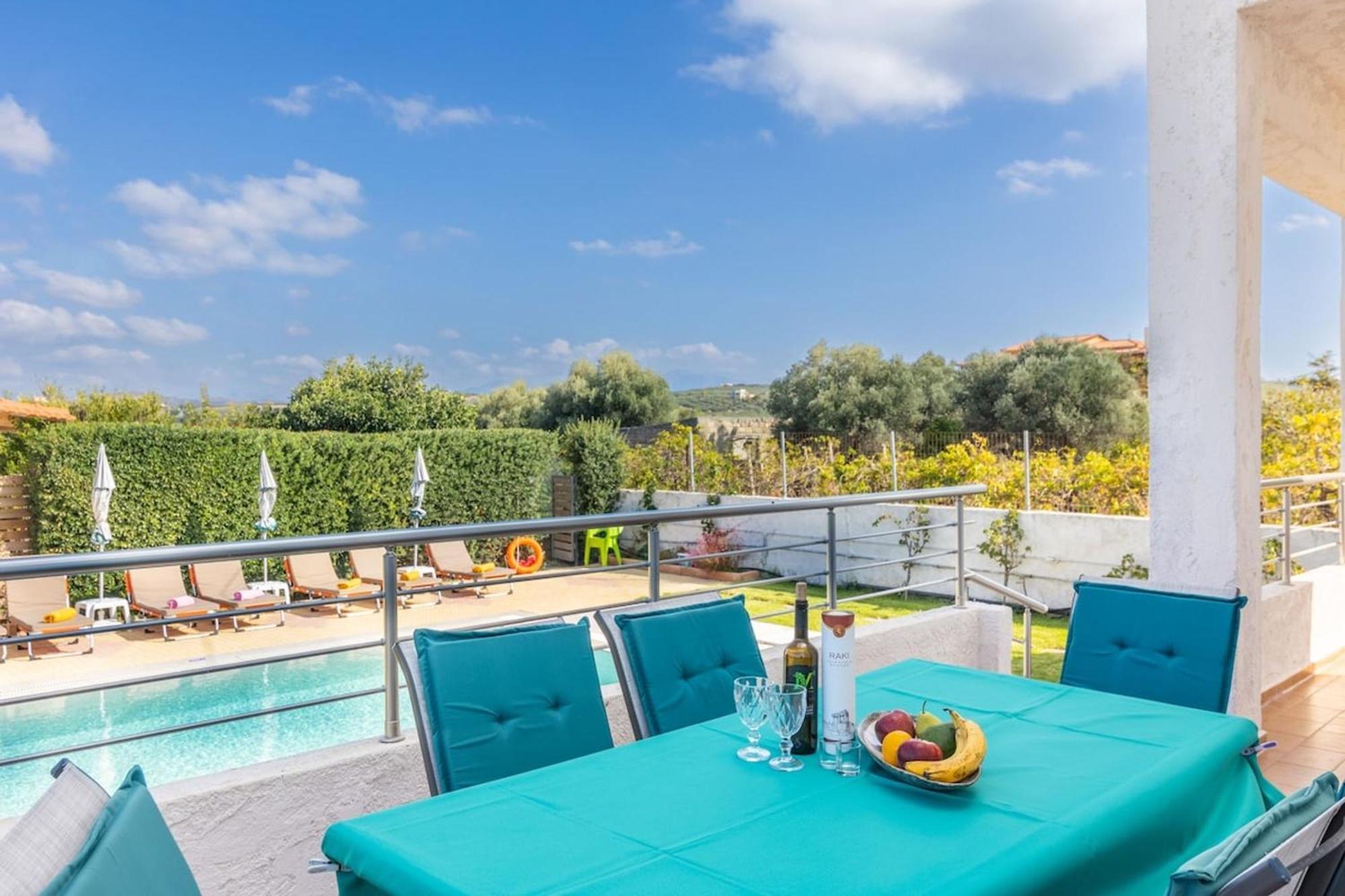 Amazing Villa Chrysanthi With Private Pool In Heraklion Epano Vathia Екстериор снимка